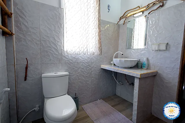 Camera 5 — il bagno